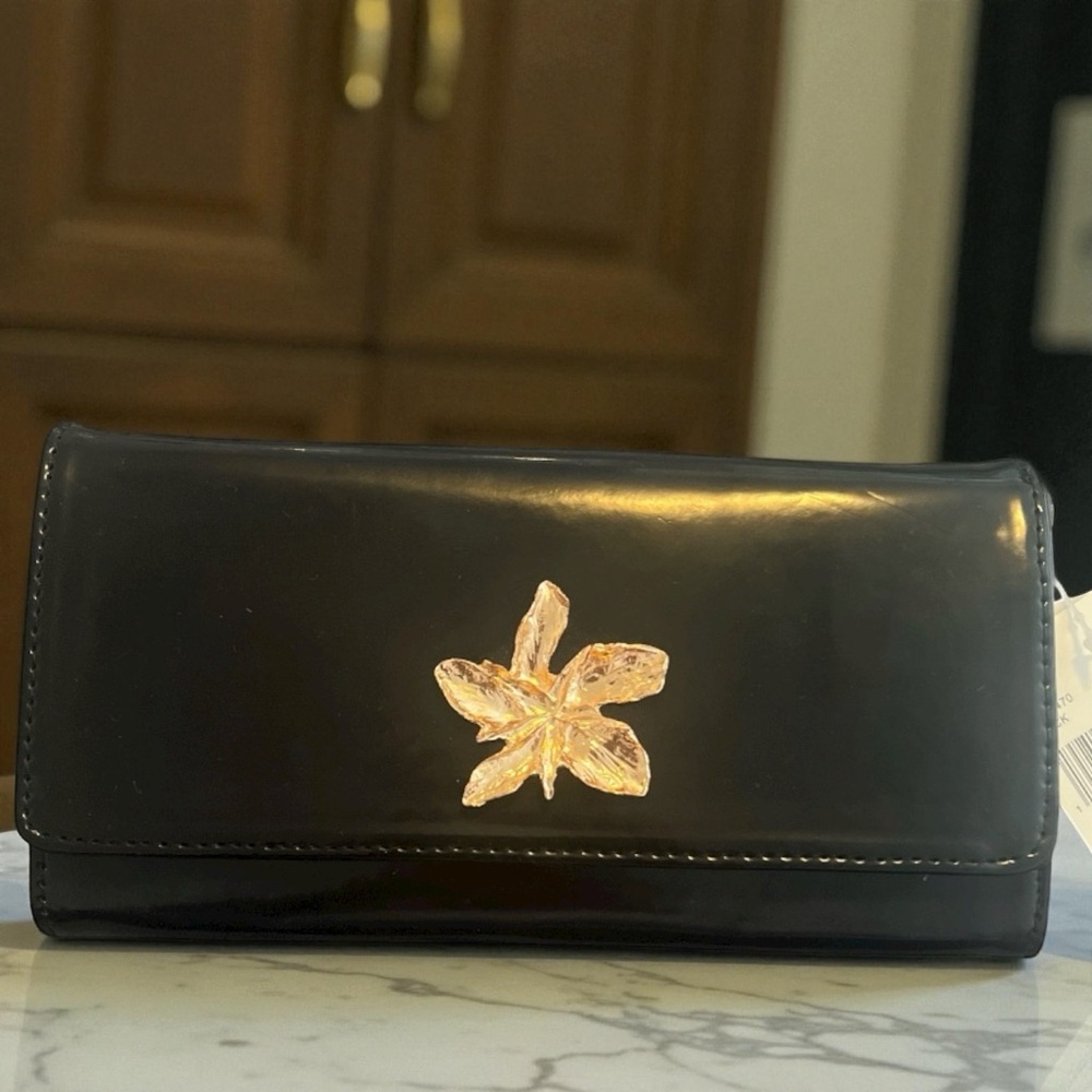 NWT Anne Klein wallet